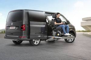 minivan wheelchair accessible vehicle