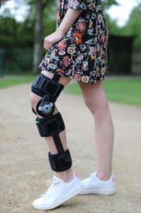 knee orthosis 1