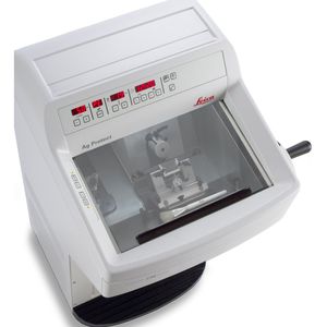 rotary microtome cryostat