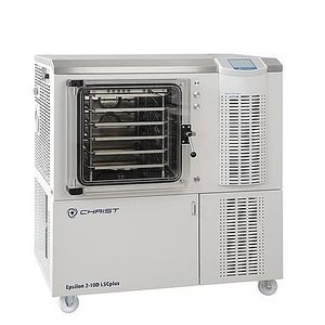 laboratory freeze dryer