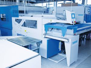 sheet folder with stacking system