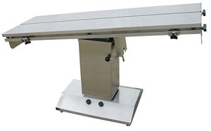 veterinary surgical table