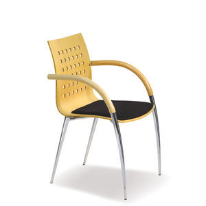 chair with armrests 1