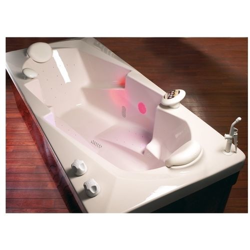 Hydromassage bathtub with chromotherapy lamps CAPRY Stas Doyer