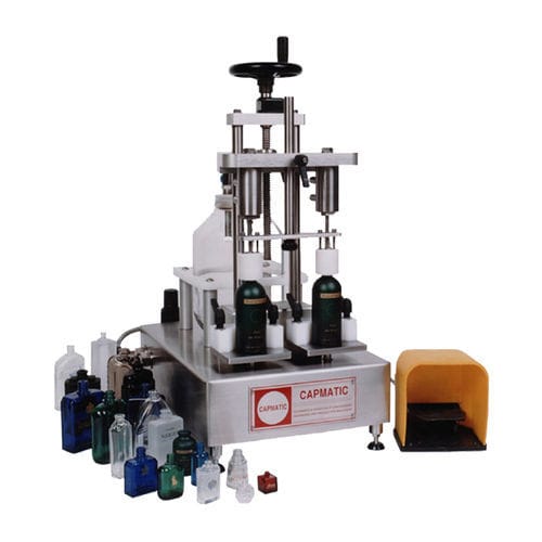 Semi-automatic filling machine - CF-2V™ - Capmatic - vacuum / liquid / bottle