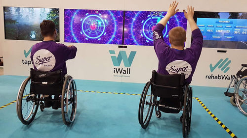 Arm mobility rehabilitation system - iWall®  - CSE Entertainment - balance / limbs mobility / virtual
