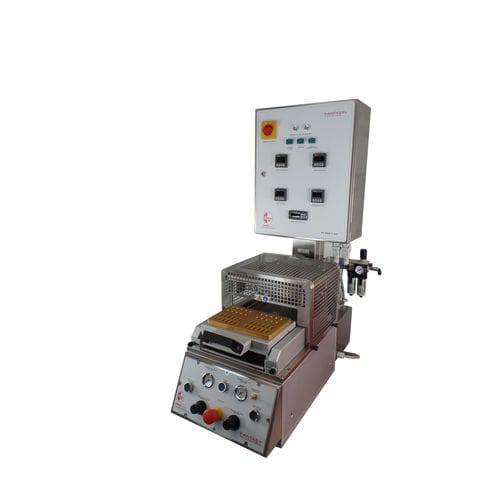 Semi-automatic packaging system - FANTASY ST - O.M.A.R. S.r.l. Pharmaceutical Blister Solution - electronic / compact / blister