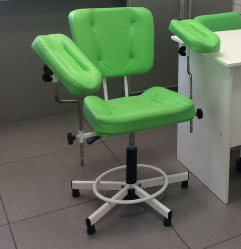 Height-adjustable blood donor chair - Medmebel 25 - Vetbot