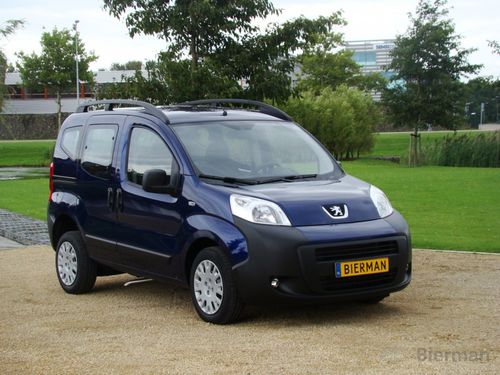 Minivan wheelchair accessible vehicle - Bipper WAV - Bierman - rear-entry