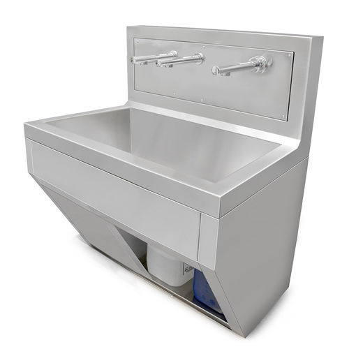 3-bay surgical sink - HWS series - MDG Engineering - stainless steel / electronically-operated