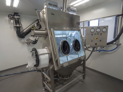Emptying drum isolator - Isotube - Dec Group - containment / floor-standing / glove box