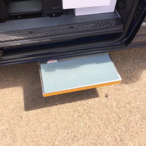 Wheelchair lifting platform - ESI series - Mariani Lift System - vehicle-mounted