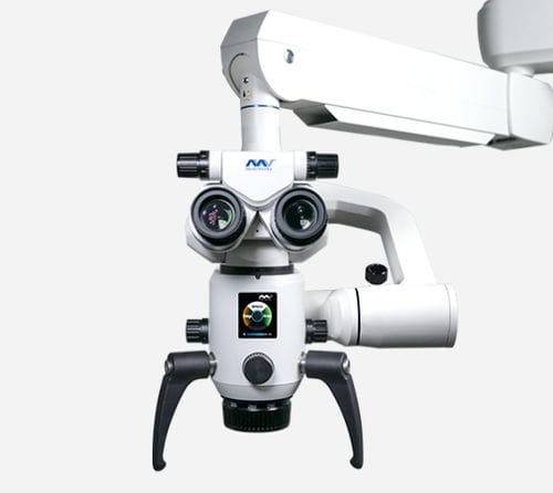 Dental operating microscope - SM610 - MediWorks - on casters