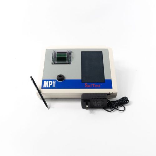 Laboratory analyzer 07MC3000 MP Biomedicals benchtop