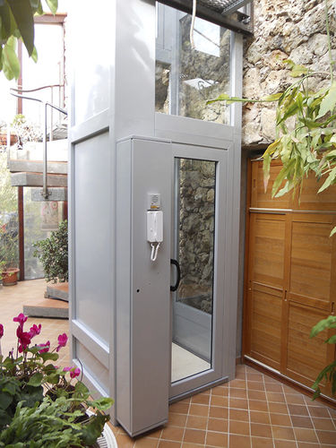 Nursing home elevator - MOBILIFT - health center / for hospital