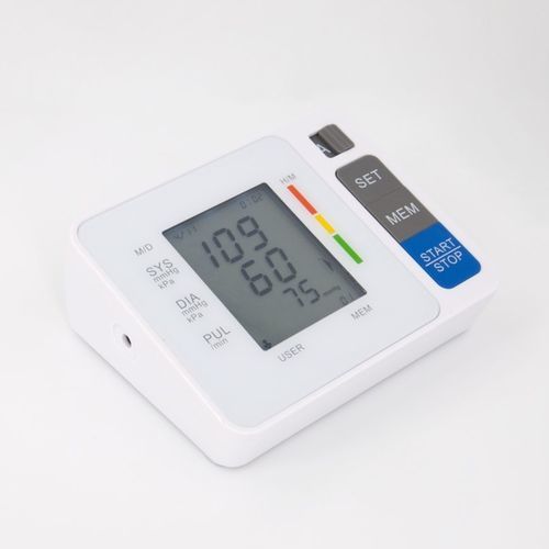 Automatic blood pressure monitor - C501 - Xnuo International Group - with adult cuff / 2x60