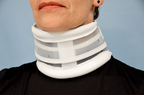 Semi-rigid cervical collar - 0310 - Comercial Nespral - C2 / adult