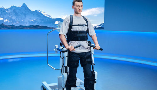 Dual-leg rehabilitation exoskeleton - ExoMotus™ M4 - Shanghai Fuliye Intelligent Technology - gait
