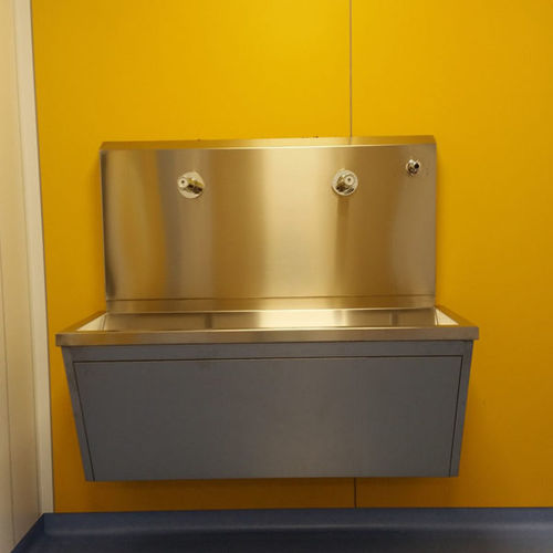 2-station surgical sink - Rinox S.r.l. - stainless steel / electronically controlled