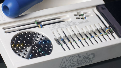 Dental implant surgery instrument kit - Osteosynt - MC Bio