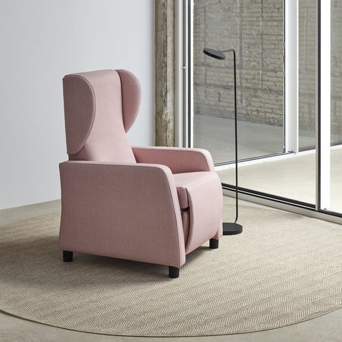 Reclining lift chair - LIN0011TA - SENIORCARE - electric / with legrest