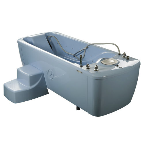Hydromassage bathtub with chromotherapy lamps - OCEAN DELUXE - Chirana Progress