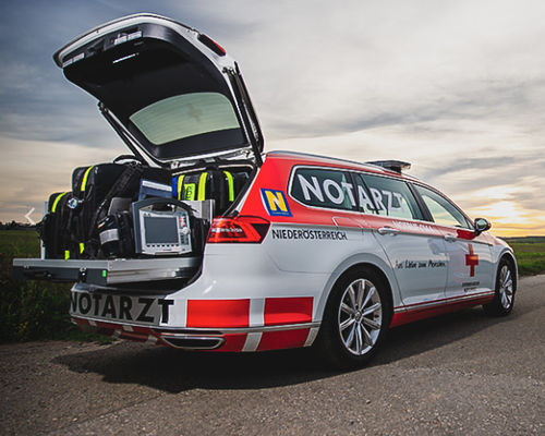 Ambulance - VW Passat - Dlouhy