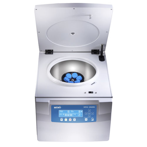 Laboratory centrifuge - MPW-352RH - MPW MED. INSTRUMENTS - medical / industrial / for the pharmaceutical industry