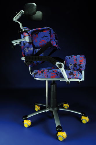 Mobile chair - Z 63 01 - RQL - GOLEM tables - for disabled children