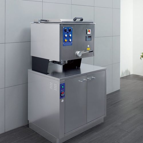 Floor-standing paraffin bath - Unbescheiden 