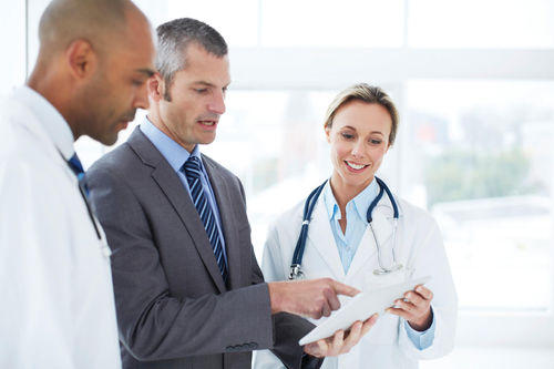 Data management system - Oracle Cerner - hospital / automated