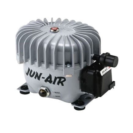 Dental compressor - Motor 3	 - JUN-AIR International A/S   - lubricated