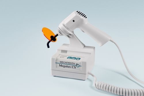 Dental curing light - Megalux CS - MEGADENTA Dentalprodukte GmbH   - halogen / fluorescence