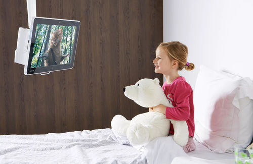 Multi-touch screen patient infotainment terminal - JAO18 ‑ MKII - Barco