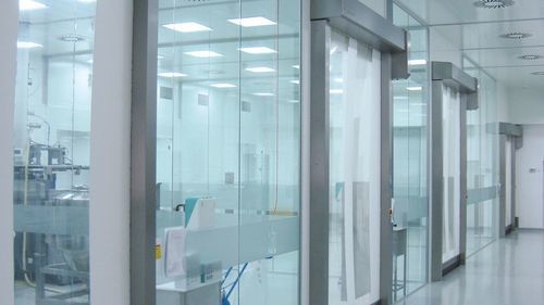 Air-tight door - RR300 Clean - ASSA ABLOY Entrance Systems Italy Srl - for the pharmaceutical industry / for clean rooms / roll-up