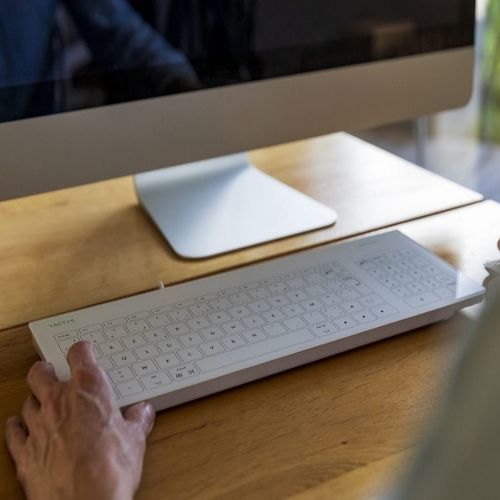 Glass medical keyboard - SLIM 711 - TACTYS - with numeric keypad / disinfectable / USB