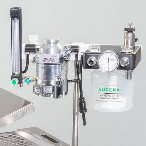 Trolleymounted veterinary anesthesia workstation M2600 Supera