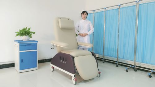 Manual blood donor chair - PY-YS upgraded - Nanning Passion Medical Equipment - hydraulic / 3-section / on casters