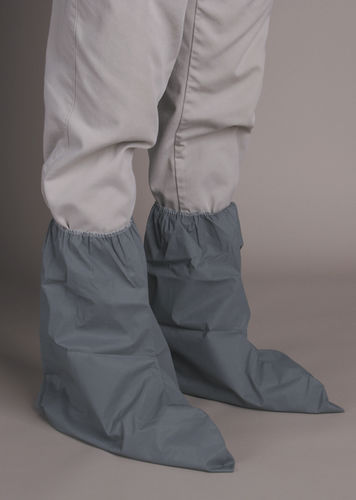 Polyethylene medical overboots - 30922 - Embalmers Supply Company - anti-static