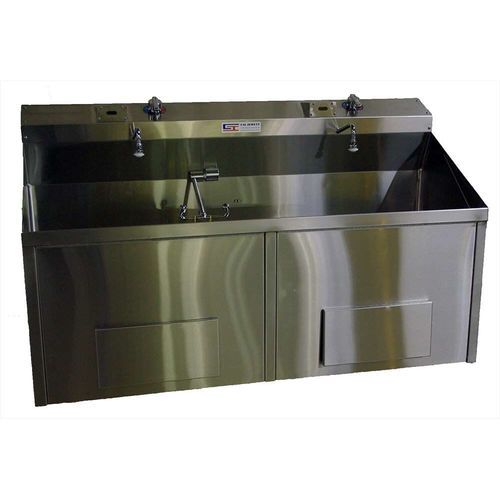 2-bay surgical sink - SSS Series - Spire Integrated Solutions - stainless steel / knee-operated / electronically-operated