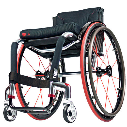 Active wheelchair - Tiga - Sunrise Medical - outdoor / with legrest / aluminium frame