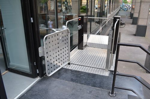Wheelchair lifting platform - Herkules MB - Högg Liftsysteme - floor-mounted
