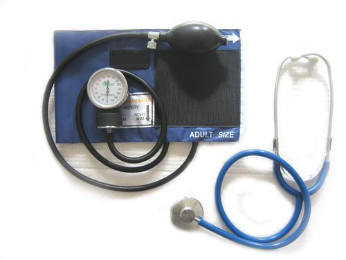 Aneroid sphygmomanometer - MC-50B - Wuxi Medcare Instrument Co., Ltd. - with stethoscope