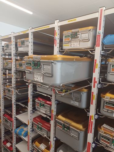 Modular shelving unit - MATTTEO - for containers