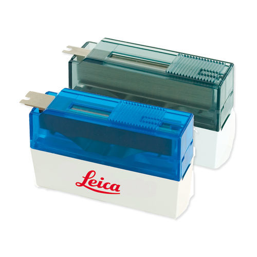 Disposable microtome blade - 3802105 - Leica Biosystems