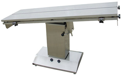 Electric veterinary operating table - 658E-VT, D600-00 - Tristar Vet - for large animals / for pets / V shaped pannel