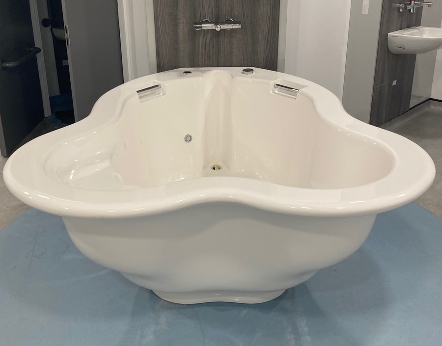 New Active II Water Birth Pool proves very popular with midwives and
