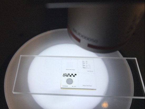 Microscope Calibration with Opto's target with 1.000 line pairs per millimeter