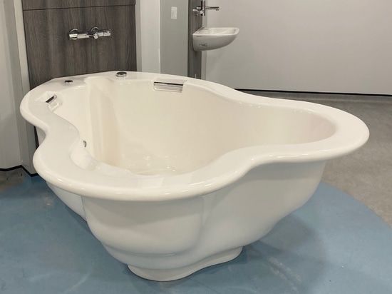 New Active II Water Birth Pool proves very popular with midwives and mothers