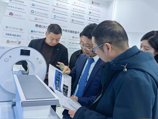 LargeV Shines at the 2024 Dental South China International Exhibition